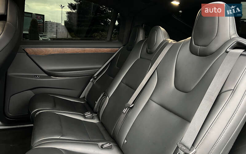 Внедорожник / Кроссовер Tesla Model X 2017 в Львове