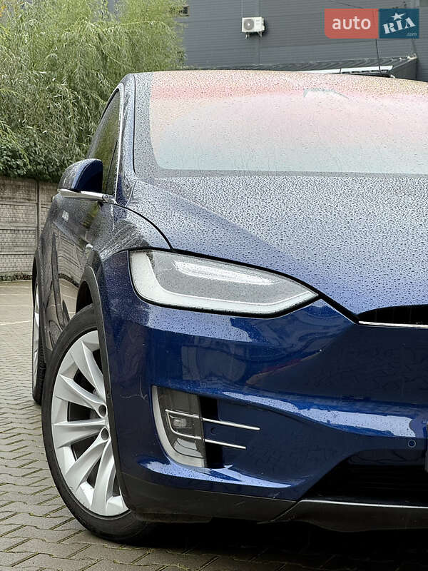 Позашляховик / Кросовер Tesla Model X 2017 в Ужгороді фото 8 Позашляховик / Кросовер Tesla Model X 2017 в Ужгороді