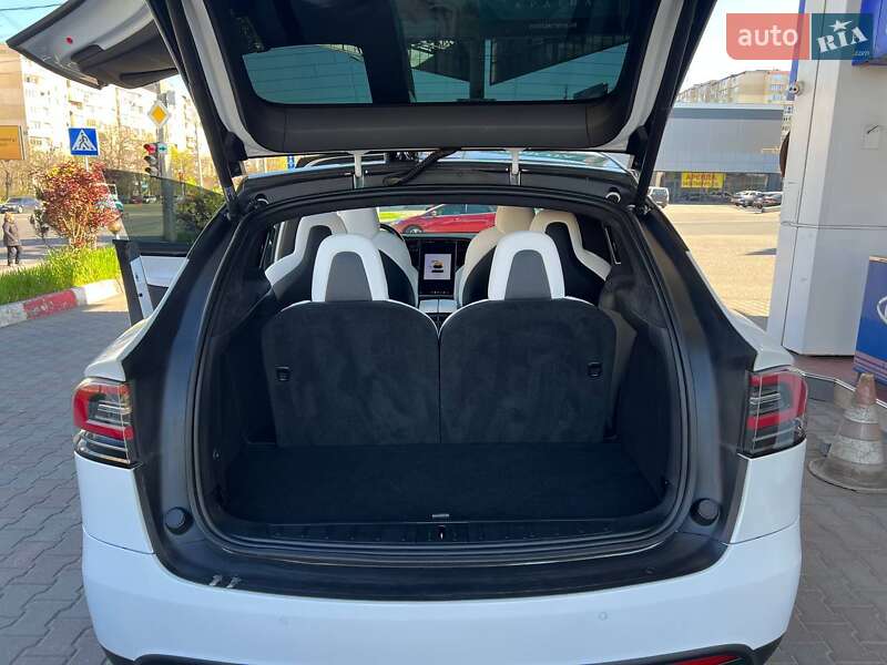 Позашляховик / Кросовер Tesla Model X 2020 в Одесі фото 27 Позашляховик / Кросовер Tesla Model X 2020 в Одесі