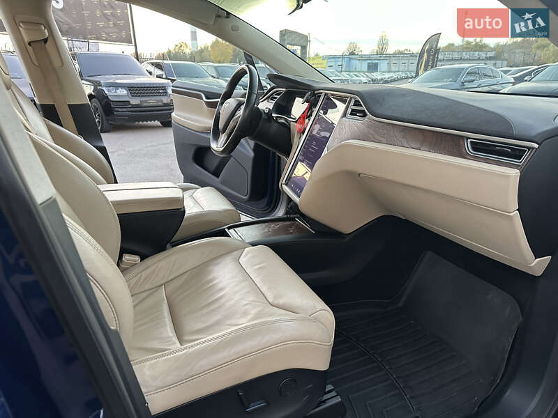 Внедорожник / Кроссовер Tesla Model X 2017 в Харькове