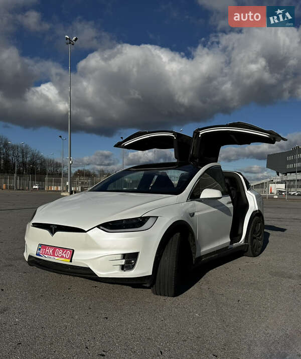 Позашляховик / Кросовер Tesla Model X 2019 в Львові фото 3 Позашляховик / Кросовер Tesla Model X 2019 в Львові
