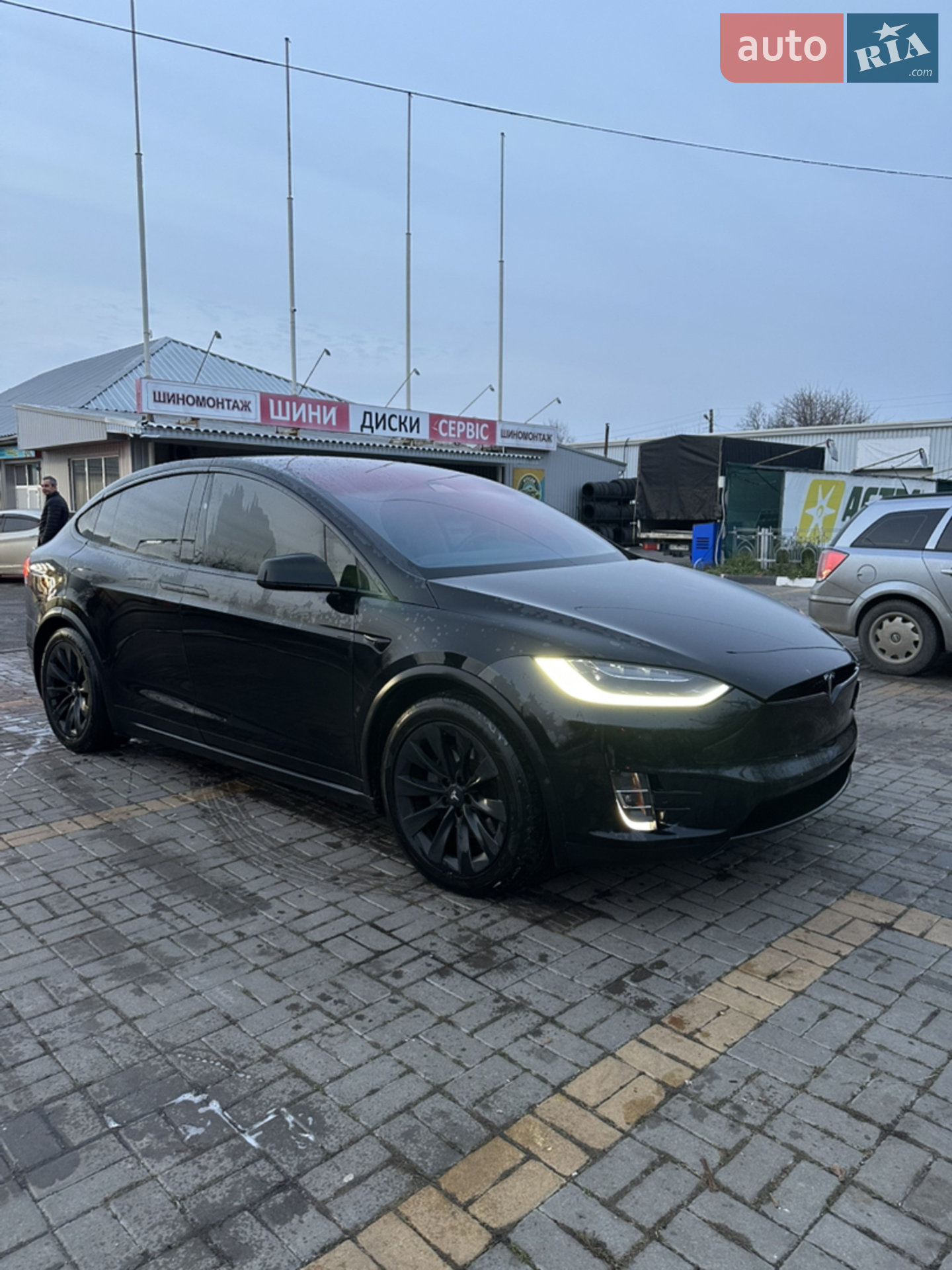 2017 Tesla Model X - мініатюра 3