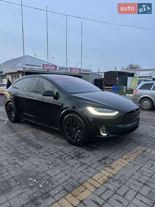 Позашляховик / Кросовер Tesla Model X 2017 в Харкові