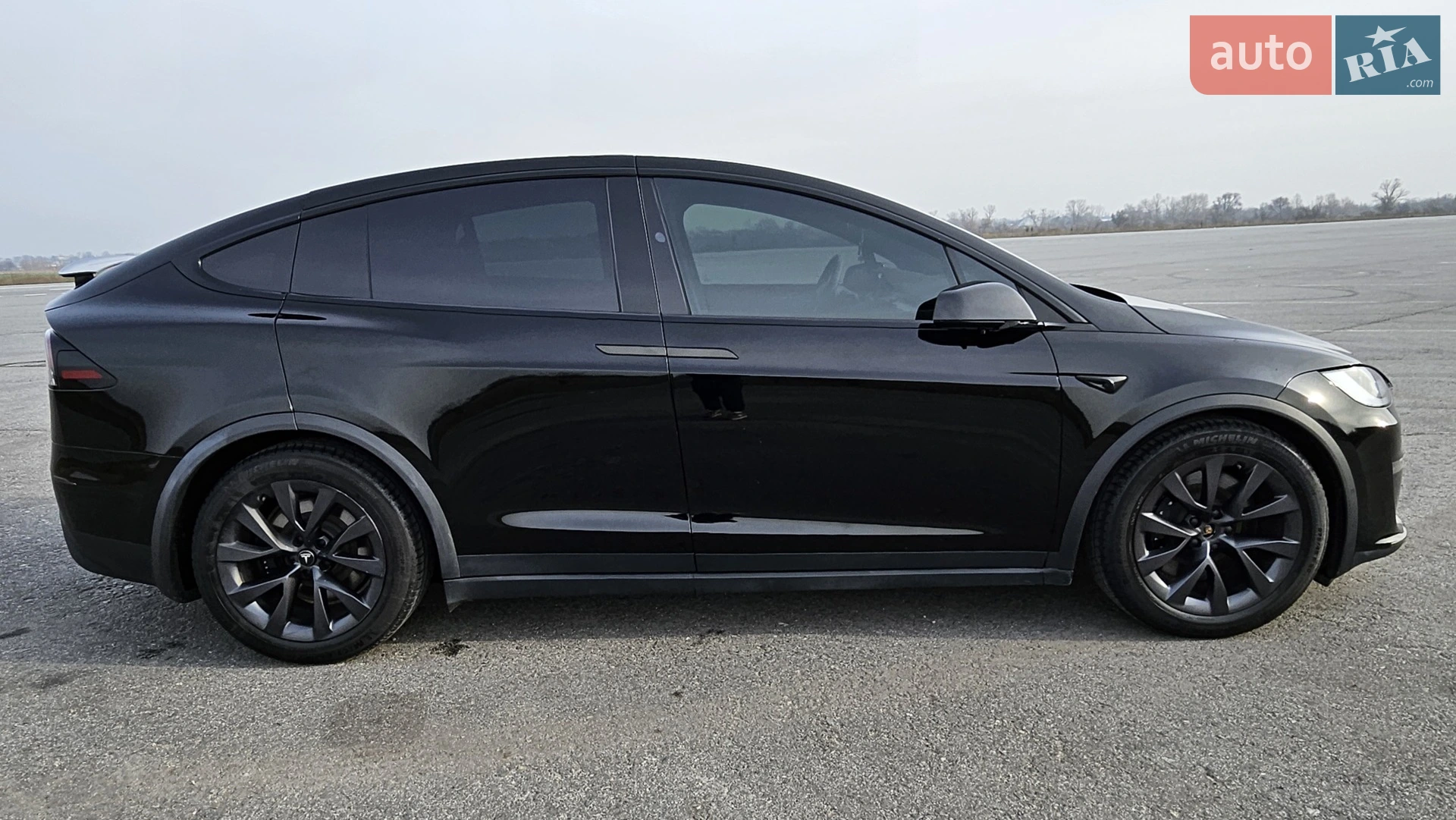 Tesla Model X 2023 VIN 7SAXCDE56PF422242 фото оголошення 4 з 18