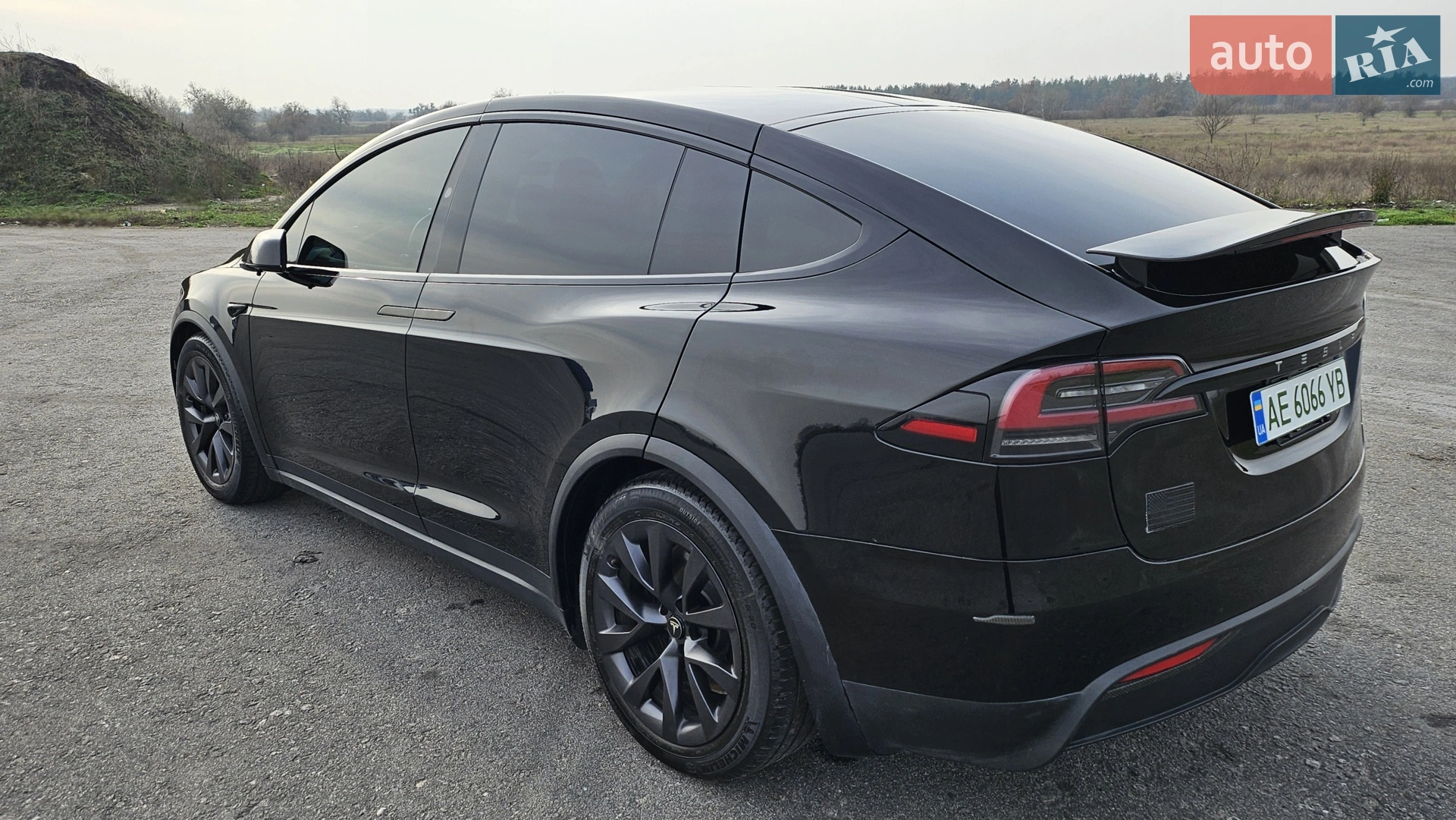Tesla Model X 2023 VIN 7SAXCDE56PF422242 фото оголошення 10 з 18