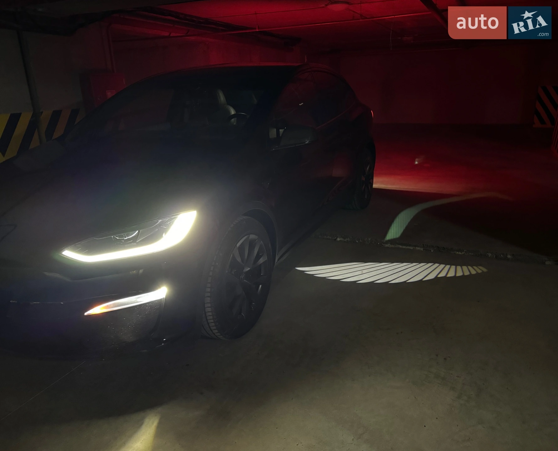 Tesla Model X 2023 VIN 7SAXCDE56PF422242 фото оголошення 18 з 18