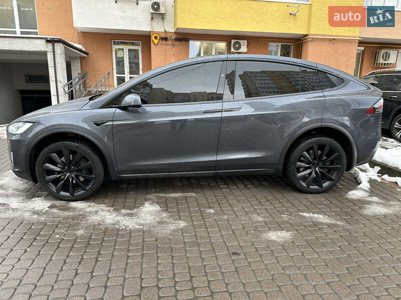 Внедорожник / Кроссовер Tesla Model X 2020 в Львове