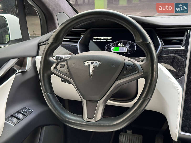 Внедорожник / Кроссовер Tesla Model X 2020 в Киеве фото 5 Внедорожник / Кроссовер Tesla Model X 2020 в Киеве