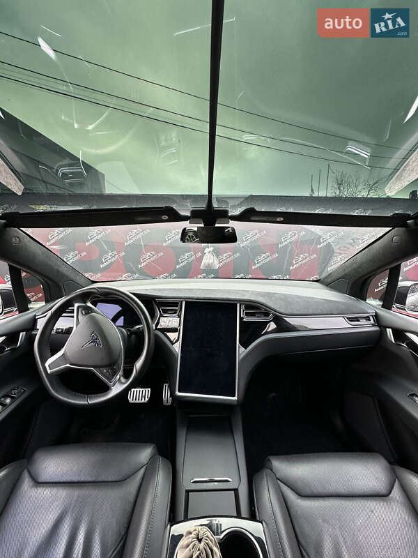 Позашляховик / Кросовер Tesla Model X 2016 в Сумах