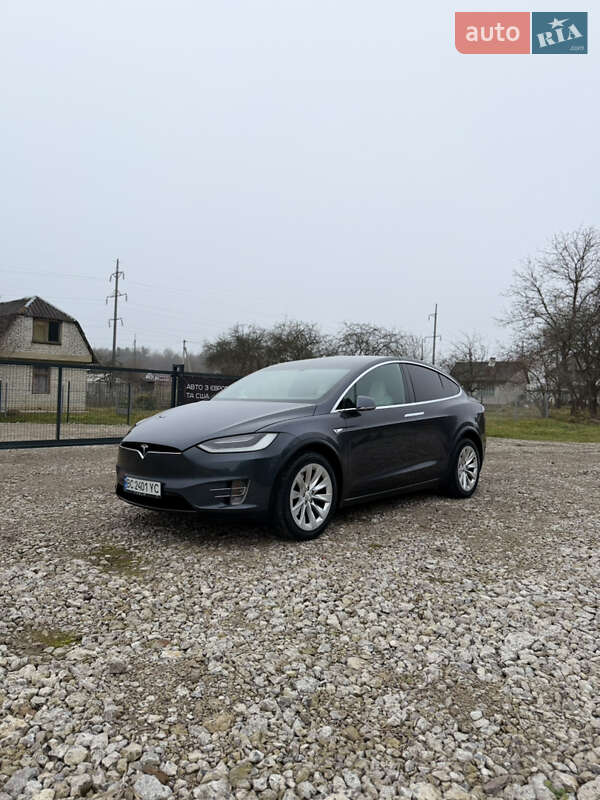 Позашляховик / Кросовер Tesla Model X 2016 в Львові фото 3 Позашляховик / Кросовер Tesla Model X 2016 в Львові