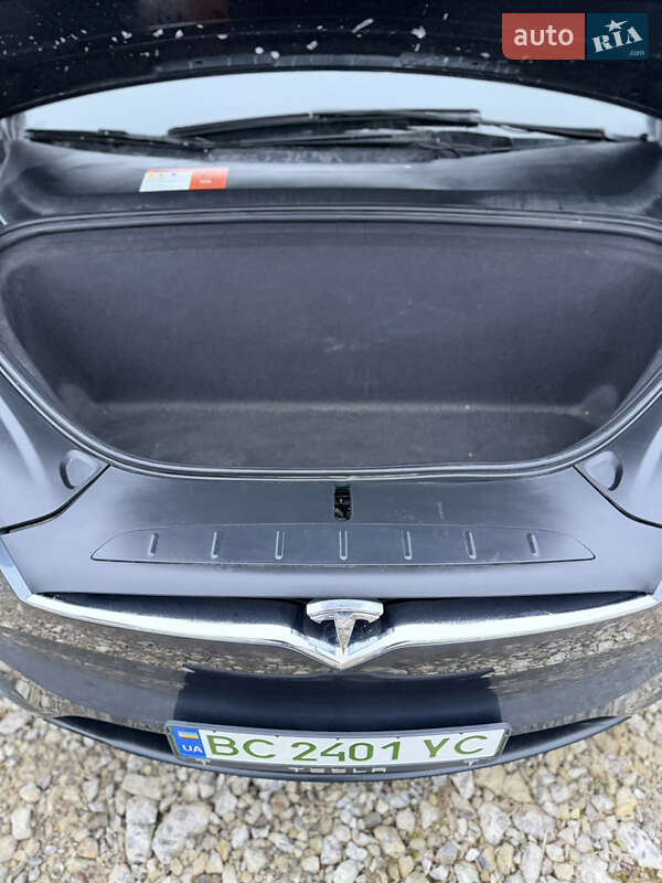 Позашляховик / Кросовер Tesla Model X 2016 в Львові фото 25 Позашляховик / Кросовер Tesla Model X 2016 в Львові