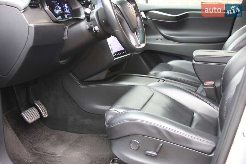 Внедорожник / Кроссовер Tesla Model X 2018 в Киеве фото 12 Внедорожник / Кроссовер Tesla Model X 2018 в Киеве