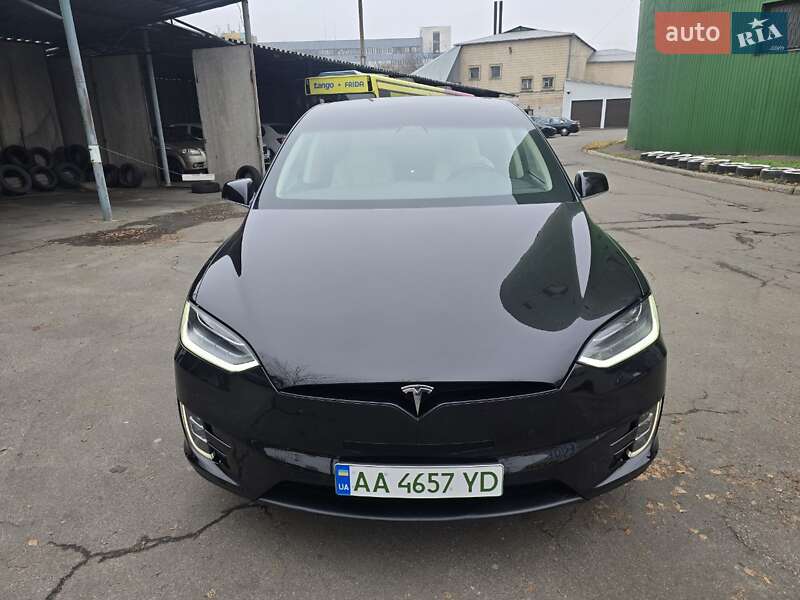 Внедорожник / Кроссовер Tesla Model X 2017 в Киеве