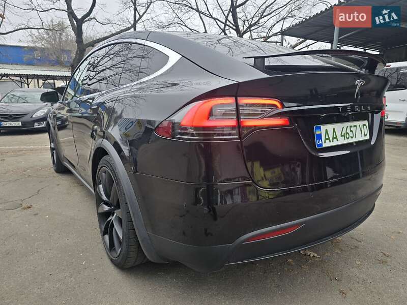 Внедорожник / Кроссовер Tesla Model X 2017 в Киеве