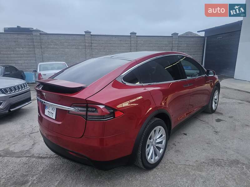 Позашляховик / Кросовер Tesla Model X 2018 в Львові фото 7 Позашляховик / Кросовер Tesla Model X 2018 в Львові