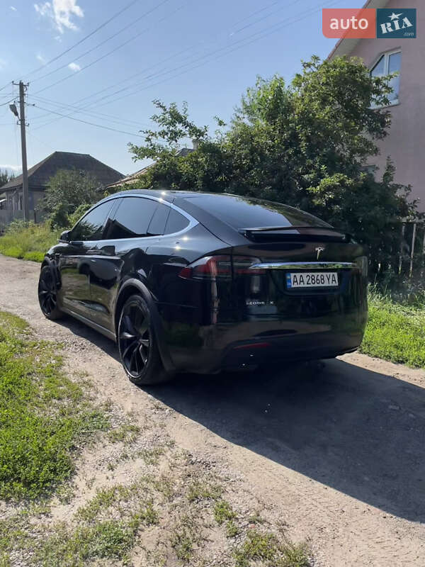 Внедорожник / Кроссовер Tesla Model X 2018 в Киеве