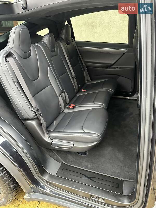 Внедорожник / Кроссовер Tesla Model X 2017 в Золочеве фото 18 Внедорожник / Кроссовер Tesla Model X 2017 в Золочеве