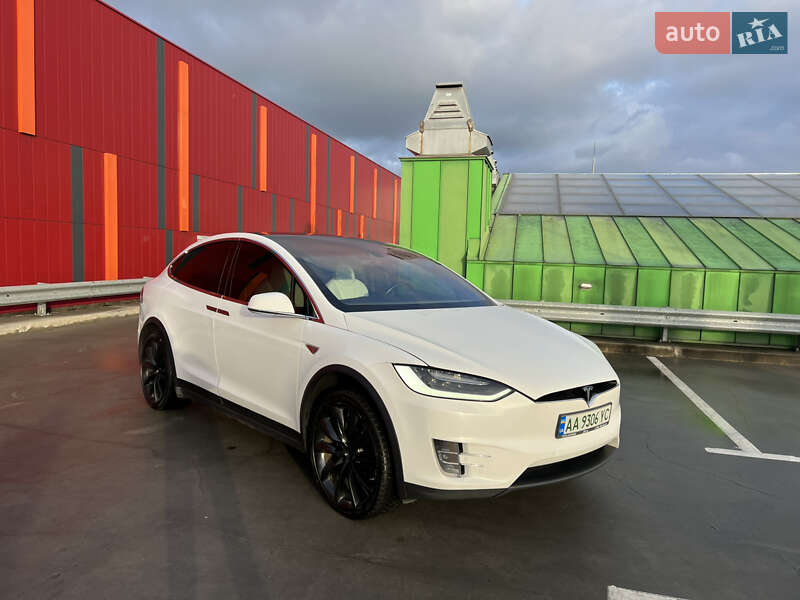 Внедорожник / Кроссовер Tesla Model X 2016 в Киеве фото 3 Внедорожник / Кроссовер Tesla Model X 2016 в Киеве