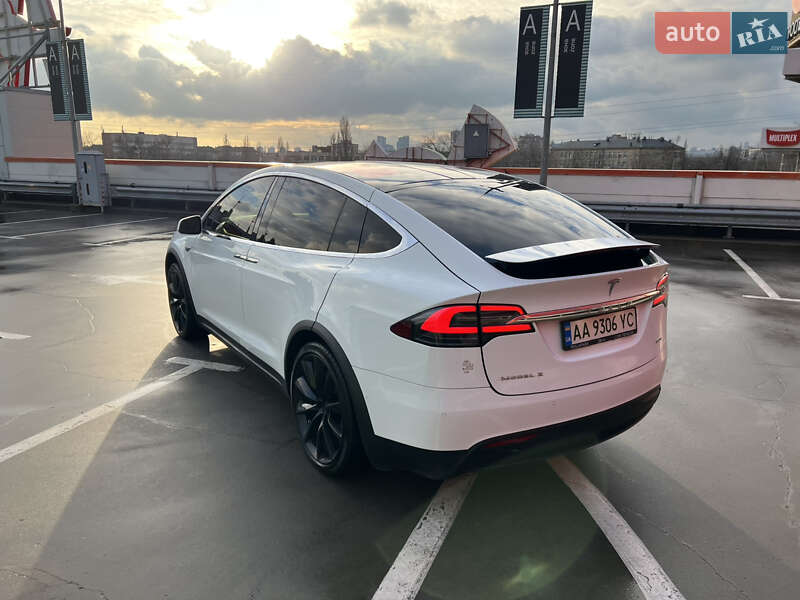 Внедорожник / Кроссовер Tesla Model X 2016 в Киеве фото 7 Внедорожник / Кроссовер Tesla Model X 2016 в Киеве