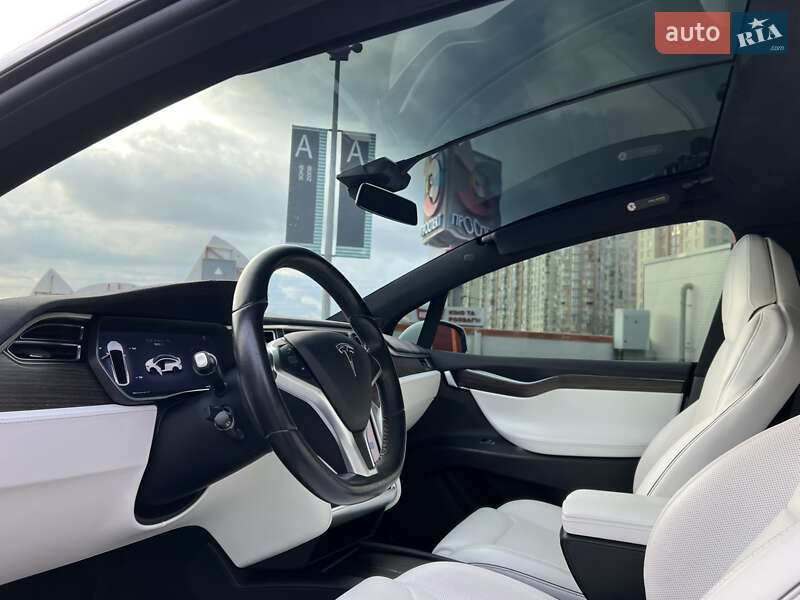 Внедорожник / Кроссовер Tesla Model X 2016 в Киеве фото 19 Внедорожник / Кроссовер Tesla Model X 2016 в Киеве