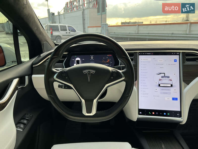 Внедорожник / Кроссовер Tesla Model X 2016 в Киеве фото 36 Внедорожник / Кроссовер Tesla Model X 2016 в Киеве