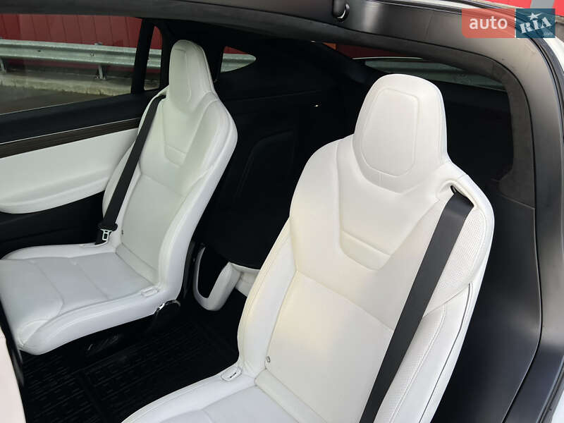 Внедорожник / Кроссовер Tesla Model X 2016 в Киеве фото 50 Внедорожник / Кроссовер Tesla Model X 2016 в Киеве