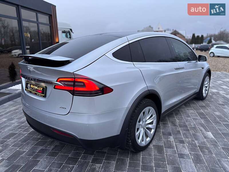 Внедорожник / Кроссовер Tesla Model X 2018 в Коломые