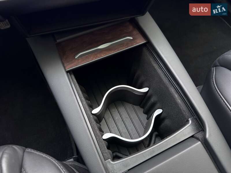 Внедорожник / Кроссовер Tesla Model X 2020 в Киеве фото 48 Внедорожник / Кроссовер Tesla Model X 2020 в Киеве