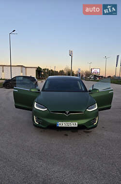 Позашляховик / Кросовер Tesla Model X 2016 в Києві