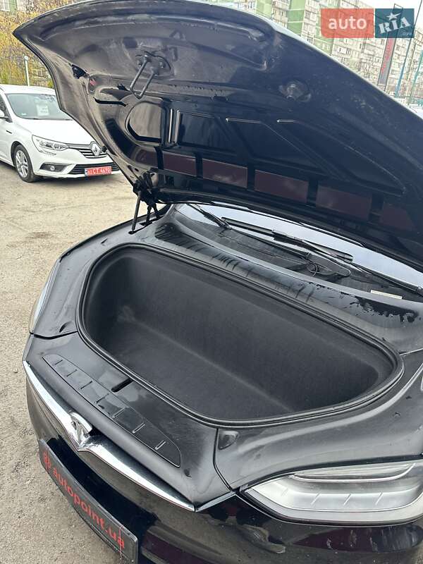 Внедорожник / Кроссовер Tesla Model X 2016 в Сумах фото 3 Внедорожник / Кроссовер Tesla Model X 2016 в Сумах