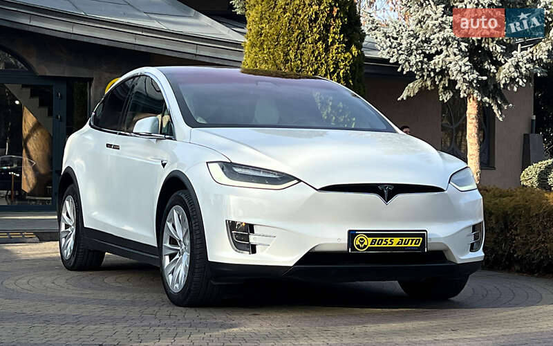 Tesla Model X 2018