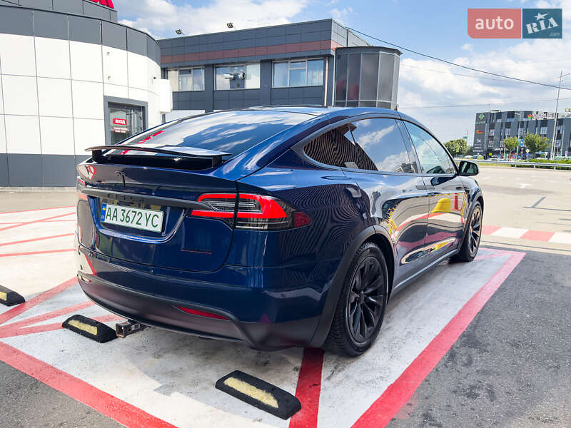 Внедорожник / Кроссовер Tesla Model X 2019 в Киеве