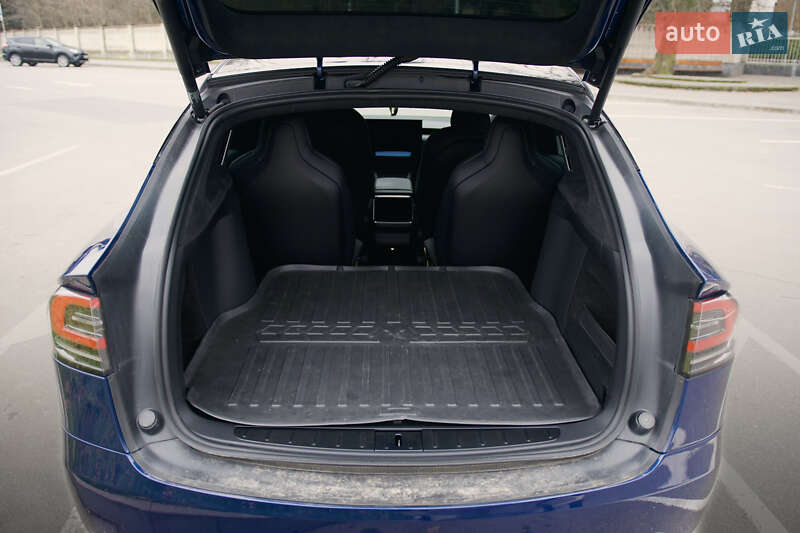 Внедорожник / Кроссовер Tesla Model X 2024 в Виннице