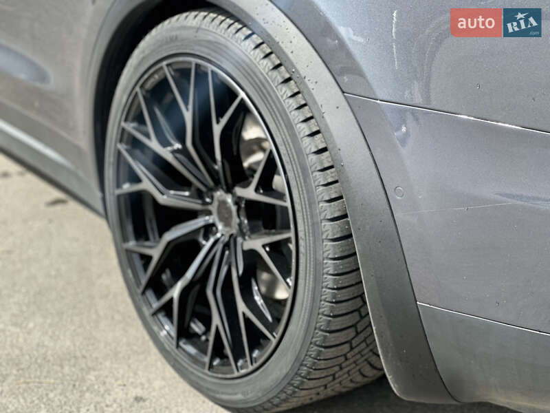 Внедорожник / Кроссовер Tesla Model X 2020 в Харькове