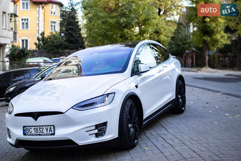 Внедорожник / Кроссовер Tesla Model X 2017 в Львове