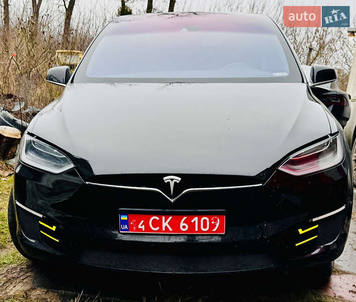 Tesla Model X 2016