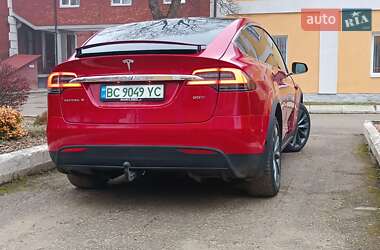 Позашляховик / Кросовер Tesla Model X 2017 в Стрию