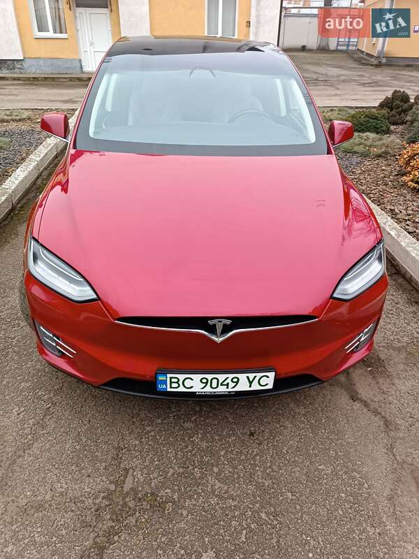 Внедорожник / Кроссовер Tesla Model X 2017 в Стрые