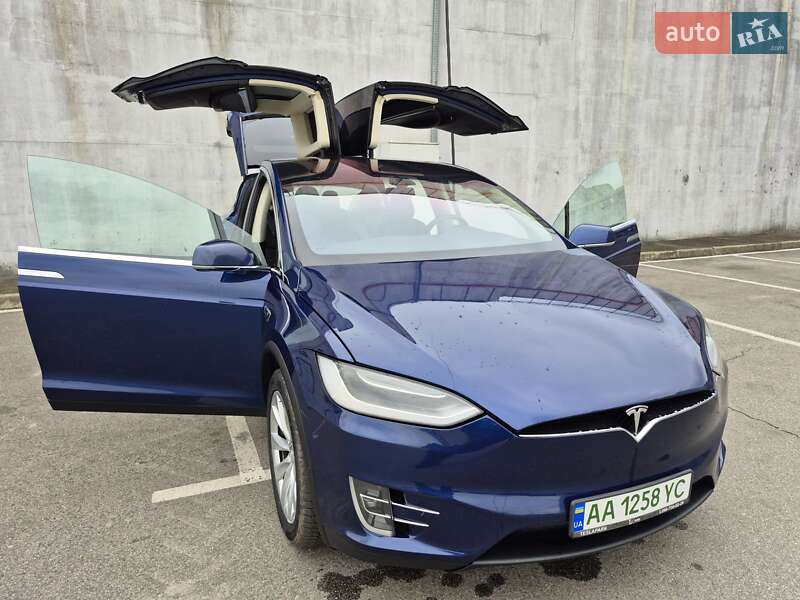 Внедорожник / Кроссовер Tesla Model X 2016 в Киеве фото 3 Внедорожник / Кроссовер Tesla Model X 2016 в Киеве