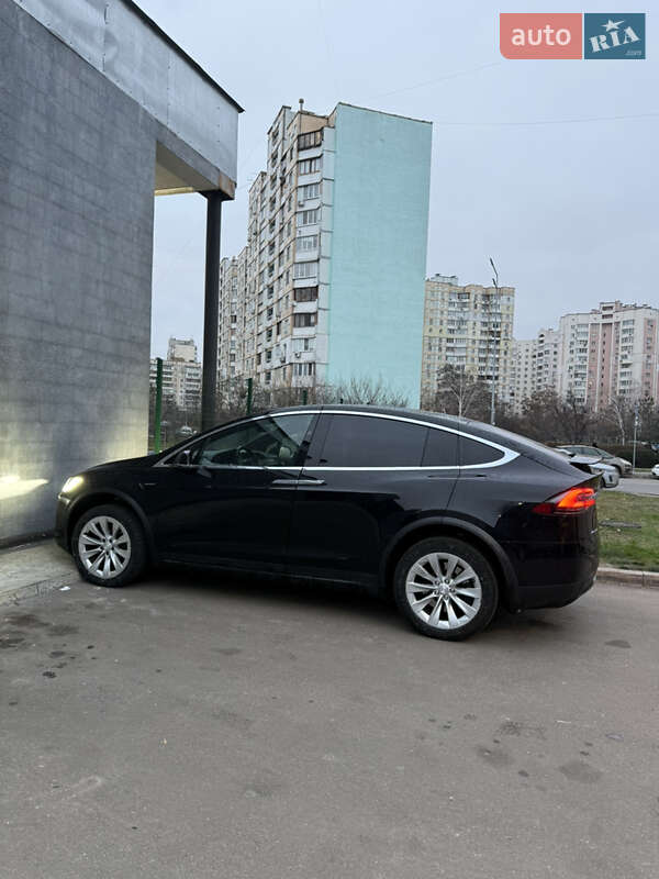 Внедорожник / Кроссовер Tesla Model X 2017 в Киеве