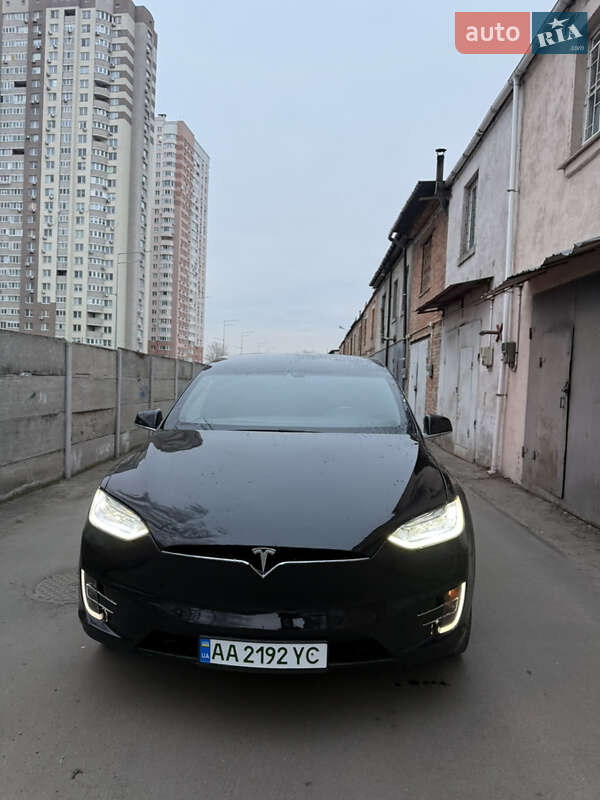 Внедорожник / Кроссовер Tesla Model X 2017 в Киеве