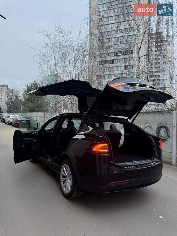 Внедорожник / Кроссовер Tesla Model X 2017 в Киеве
