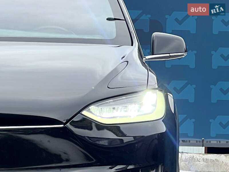 Внедорожник / Кроссовер Tesla Model X 2019 в Киеве