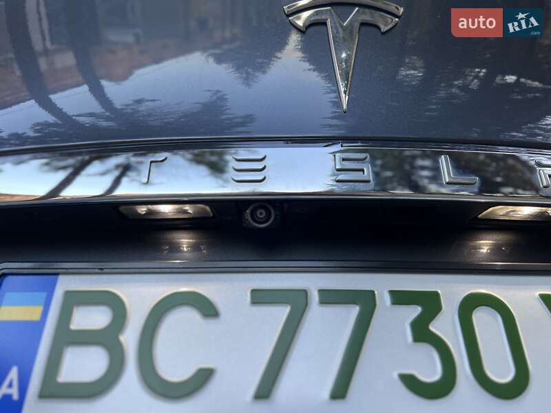 Внедорожник / Кроссовер Tesla Model X 2018 в Львове