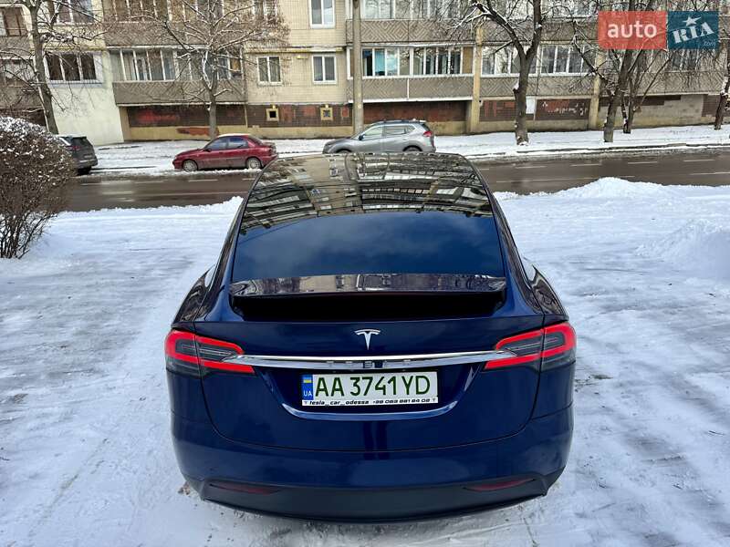 Внедорожник / Кроссовер Tesla Model X 2018 в Киеве