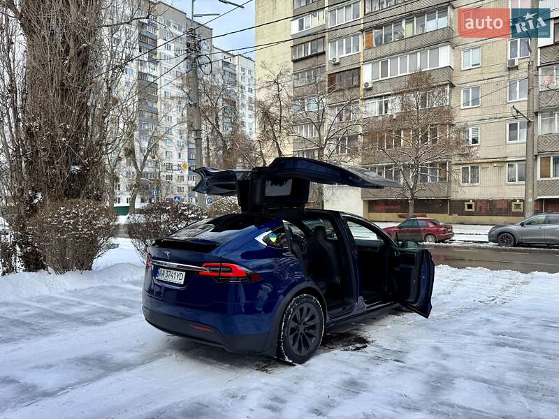 Внедорожник / Кроссовер Tesla Model X 2018 в Киеве