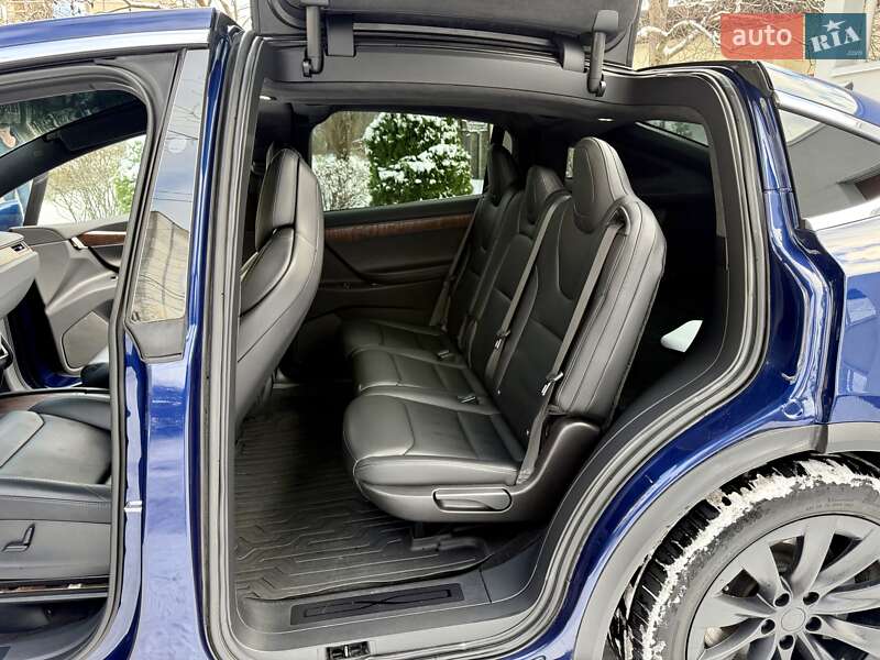 Внедорожник / Кроссовер Tesla Model X 2018 в Киеве