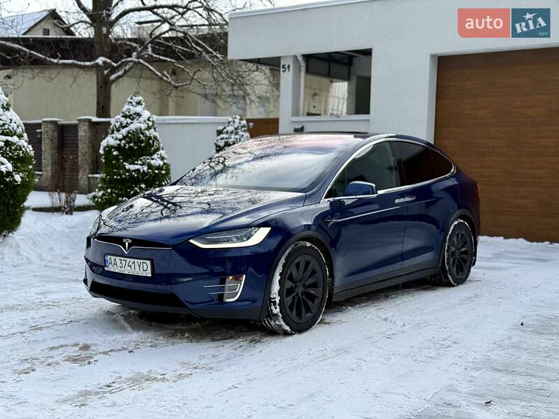 Внедорожник / Кроссовер Tesla Model X 2018 в Киеве