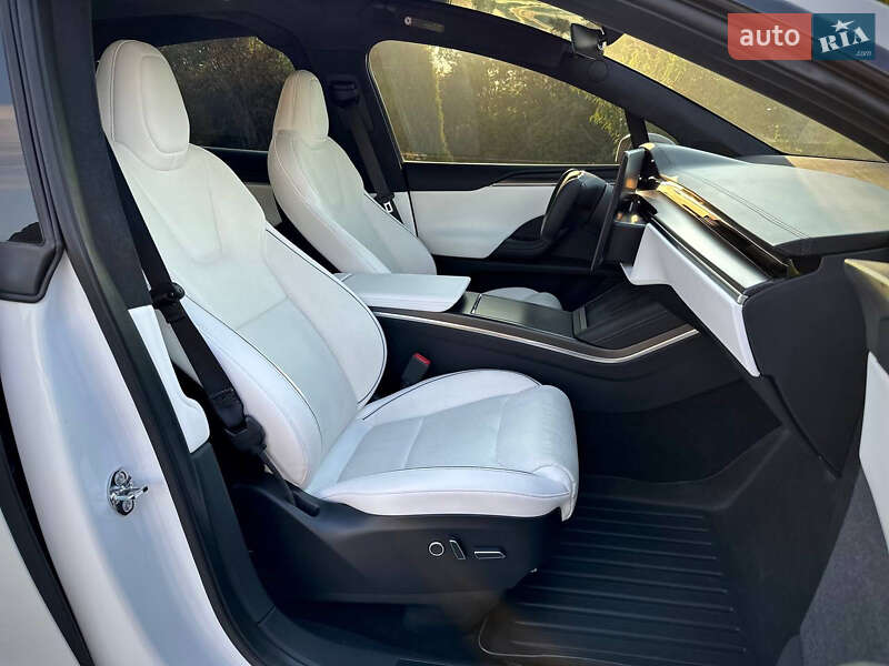 Позашляховик / Кросовер Tesla Model X 2022 в Мукачевому