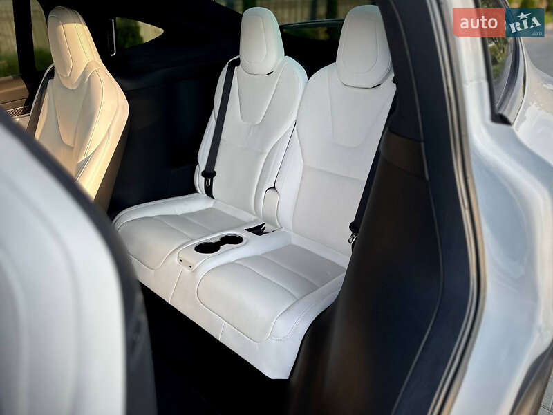 Позашляховик / Кросовер Tesla Model X 2022 в Мукачевому